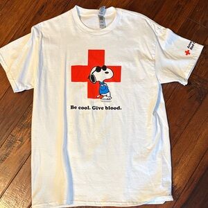 Gildan White Snoopy Red Cross Tee